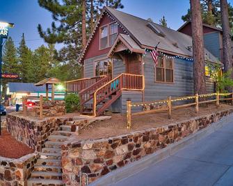 Fox n Bear Cottages Big Bear - Big Bear Lake - Building