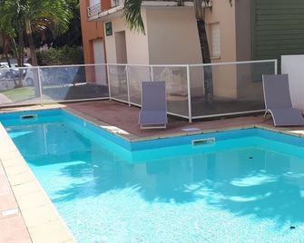 Residence Azurea - Le Gosier - Pool