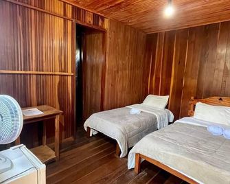 بوسادا تشابادا دوس فيديروس - ألتو بارايسو دي غوياس - غرفة نوم