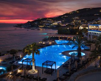 Saint John Hotel Villas & Spa - אגיוס יואניס (מיקונוס) - בריכה