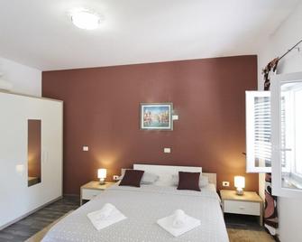 Apartments Titonel - Savudrija - Bedroom