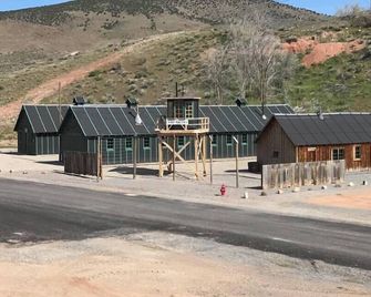 High Desert Inn - Salina - Edificio