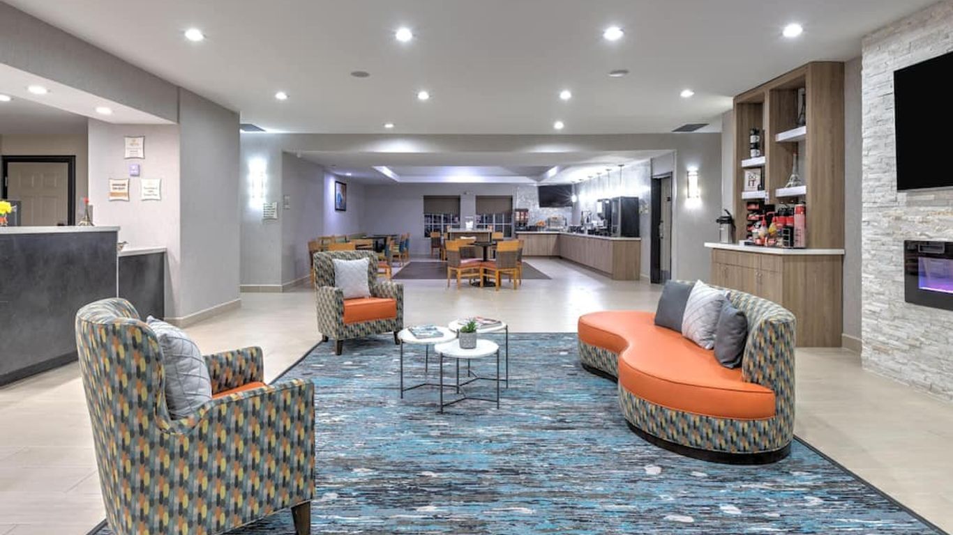 La Quinta Inn & Suites by Wyndham Paris