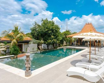 Bubu Homestay Tulamben - Kubu - Pool