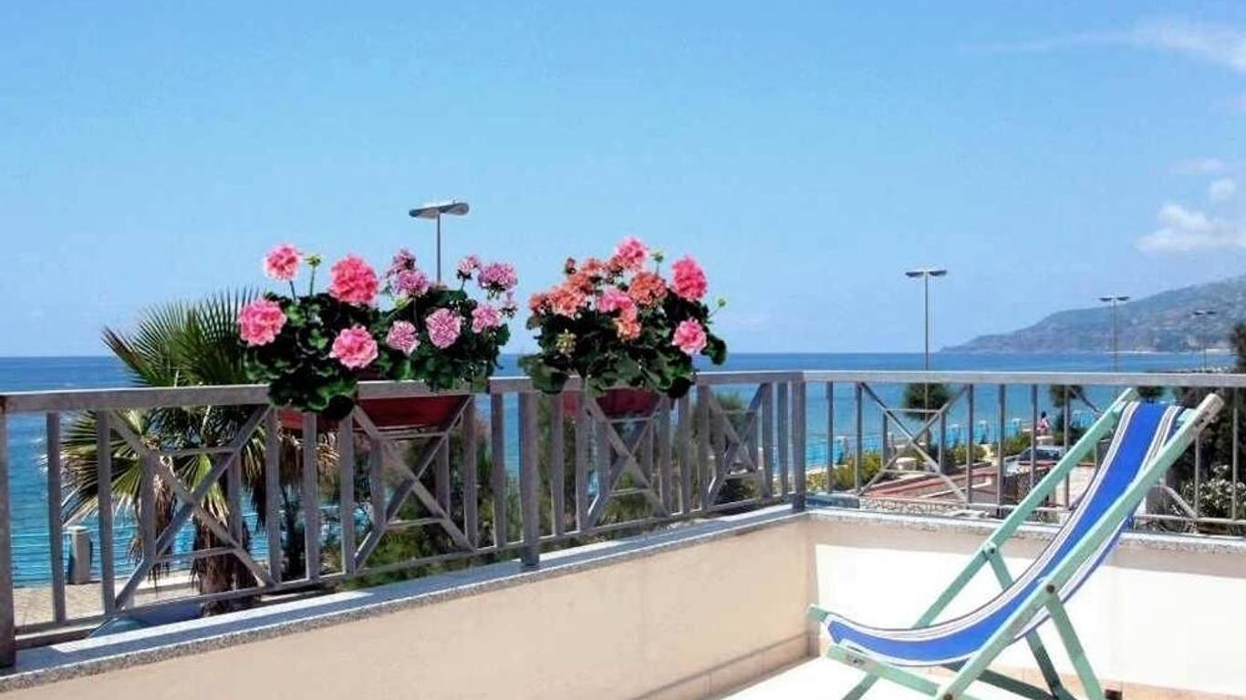 هوتل سي غاردن