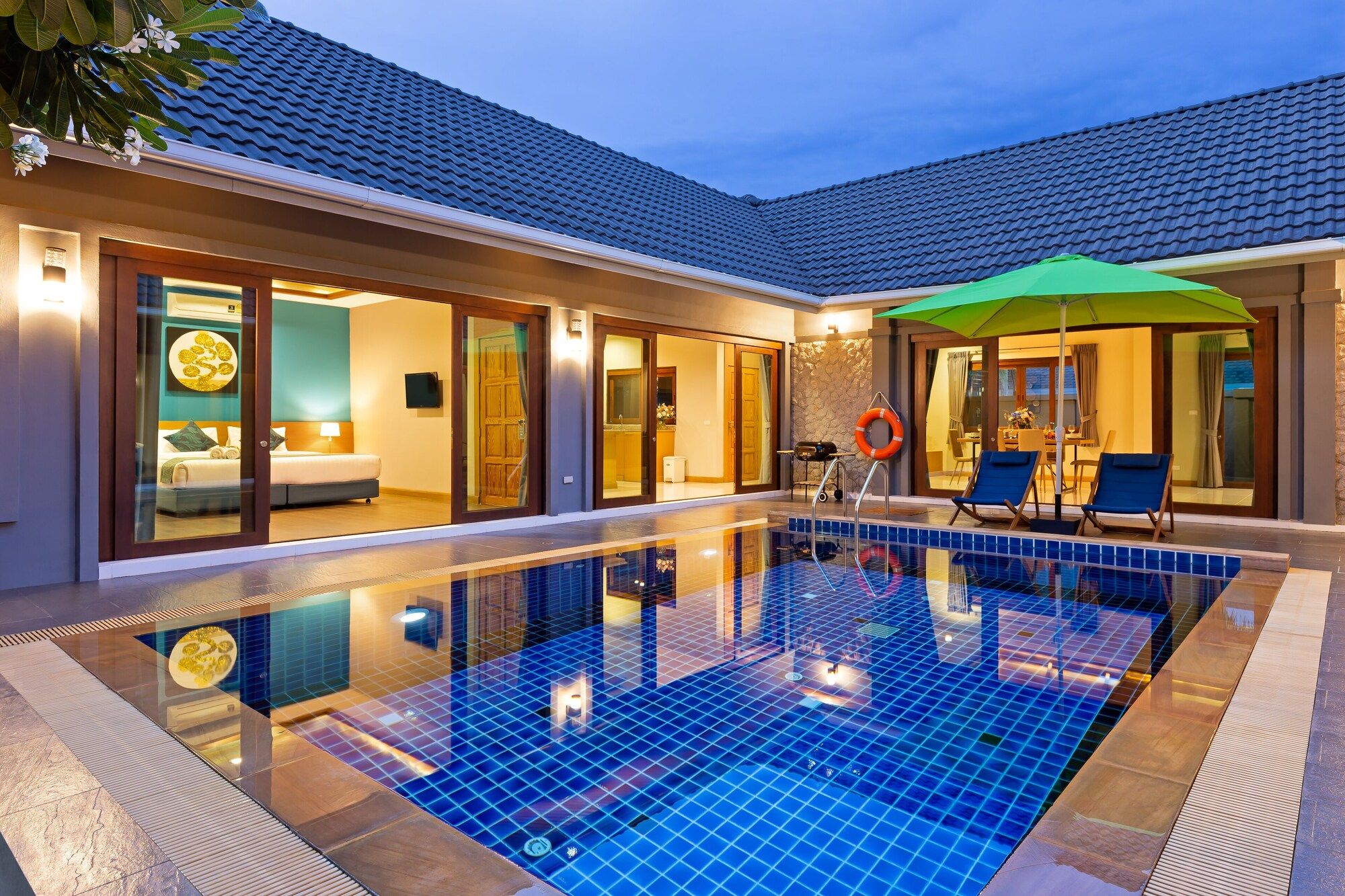 Lady Naya Villas - Rawai - Bazén
