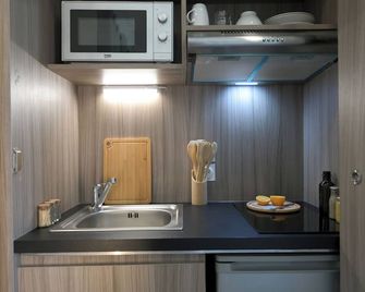 Nemea Appart Hotel So Cloud Lyon Gare Part-Dieu - Lyon - Cuisine