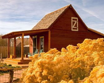 Historic Pioneer Cabin in the Heart of Canyon Country - Escalante