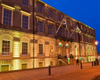 Holiday Inn Express Edinburgh City Centre - Edimburgo - Edifício