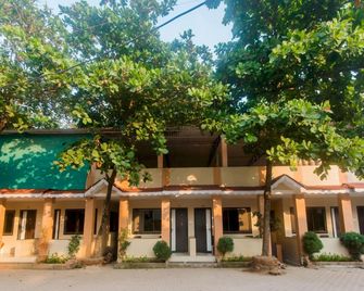 OYO 12693 Manori Resort - Mumbai - Building