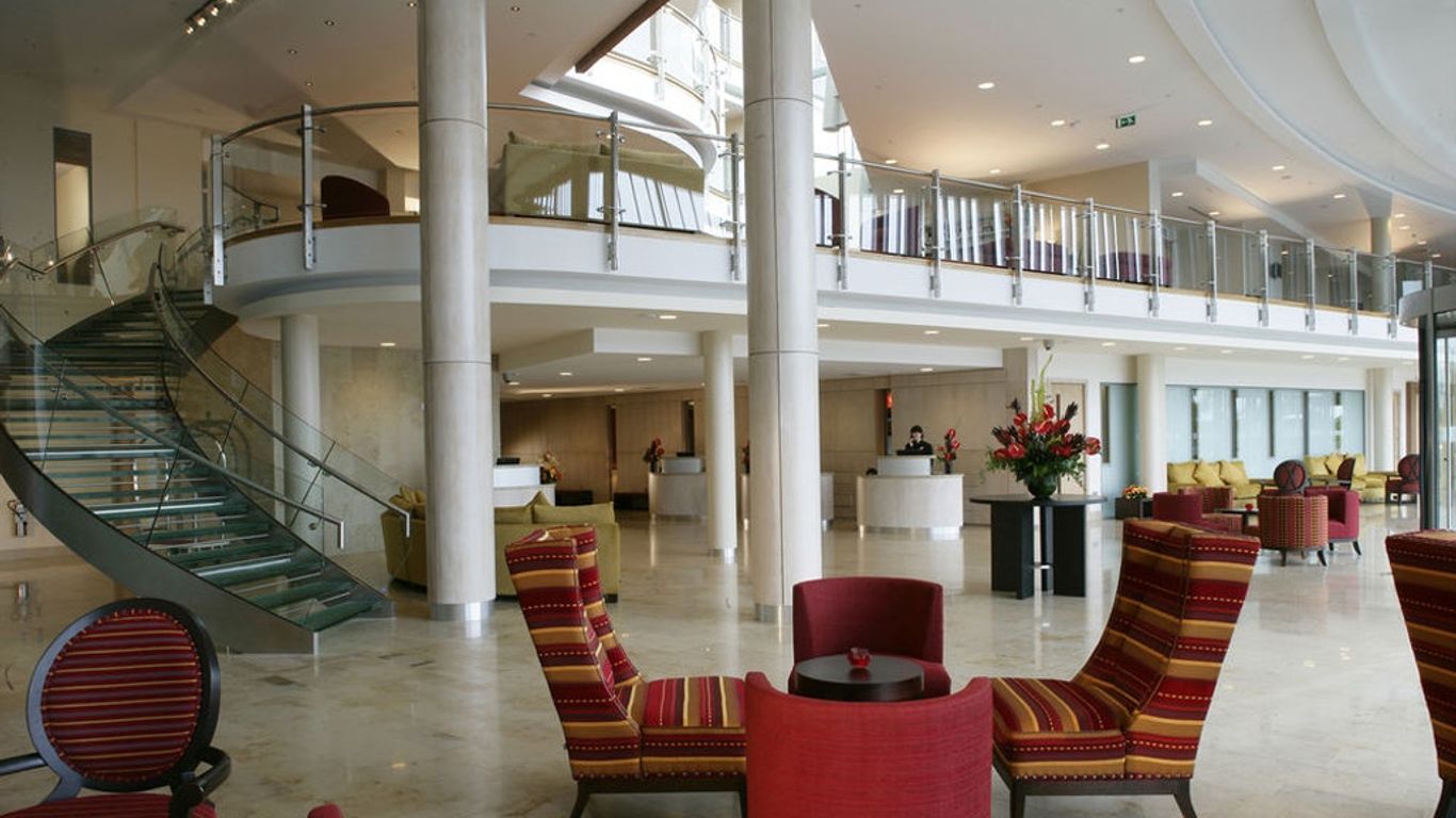 Pillo Hotel & Leisure Club