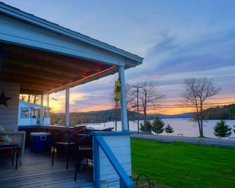 Renovated Bungalo Village Cottage On Crystal-Clear Newfound Lake - Bristol - Patio