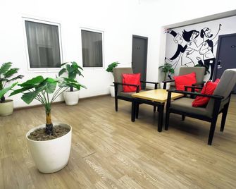 Hotel Vivek - Prayagraj - Lobby