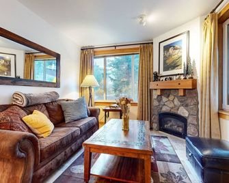 Juniper Springs Lodge #246 condo - Mammoth Lakes - Wohnzimmer