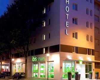 Ibis Styles Lyon Villeurbanne - Villeurbanne - Bâtiment