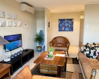 Kidsfirst Apartment 5- Duncan Road, Suva City - Suva - Living room