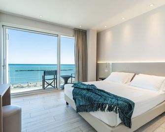 Hotel Savini - Bellaria-Igea Marina - Slaapkamer