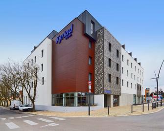 Kyriad Troyes Centre - Troyes - Edificio