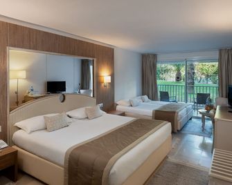 Jaz Tour Khalef - סוס - חדר שינה