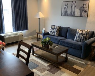 McCoy's Inn - Ripley - Sala de estar