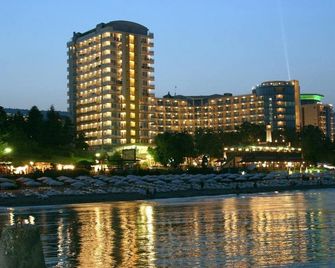 Bonita Hotel - Golden Sands - Building