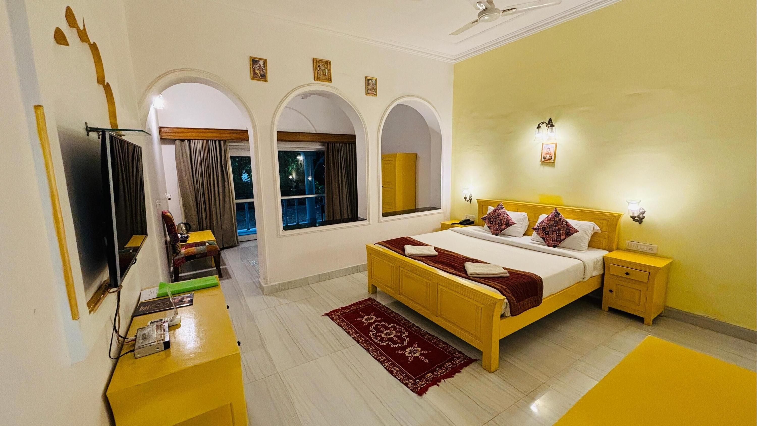 Hotel Isabel Palace - Khajuraho