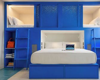 Coeo Pod Hostel Beatas - Málaga - Schlafzimmer