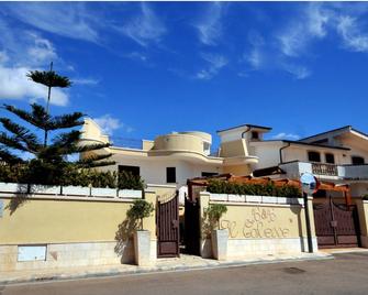 Il Calesse - Otranto - Building