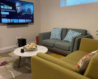 Mary's Luxury Suite - Winnipeg - Salon