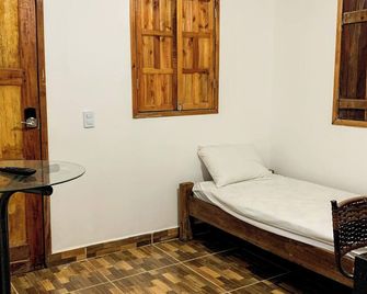 Charmoso Chalé Surf com A/C a 5 Min da Praia - Prado - Sypialnia
