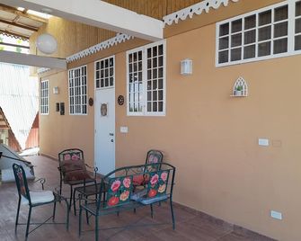 Star House - Port Au Prince - Uteplats