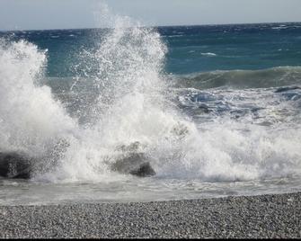 Robi Mare San Pietro House - Ladispoli - Plage