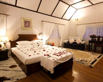 Royal Kalaw Hills Resort - Kalaw - Bedroom