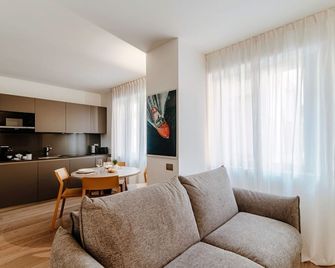 Rubini Suites - By Myhomeincomo - Como - Sala de estar