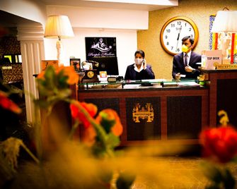 Hermitage Resort Darjeeling - דאריילינג - דלפק קבלה