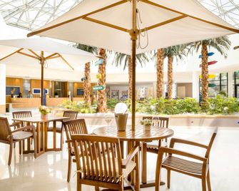 Novotel Paris Roissy Cdg Convention - רואזי אן-פראנס - פטיו