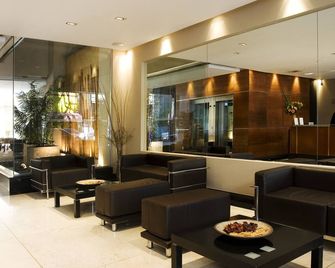 Uriburu 1756 by Ayres Apartments Recoleta - בואנוס איירס - לובי