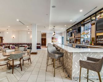 Hilton Garden Inn North Dallas Central Expy - דאלאס - בר