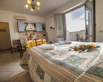 Casa Vacanze Santa Caterina - Asciano - Eetruimte