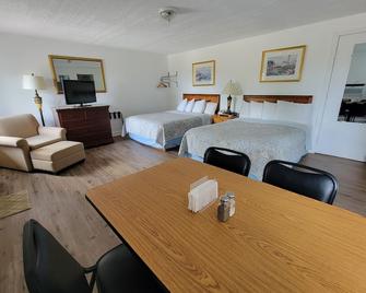 Acadia Sunrise Motel - Trenton - Bedroom