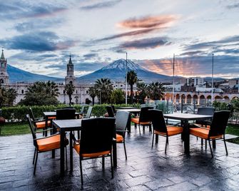 Katari Hotel at Plaza de Armas - อาเรกีปา - ระเบียง