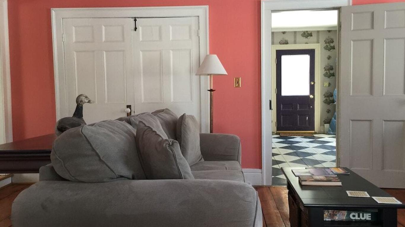 Eddington House Inn