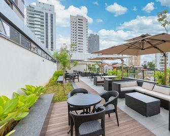 Wyndham Garden Sao Paulo Aclimacao - São Paulo - Balcón