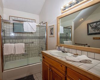 Celtic Lodge By Hauserman Rentals - Homewood - Kitchen