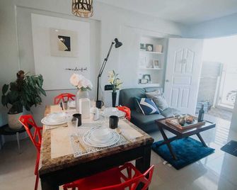 Balai ni Yno - Cheerful two bedroom with small pool - General Santos - Dining room