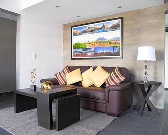 Casa moderna equipada como en pequeño hotel hab 4 - Monterrey - Sala de estar