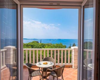Villa Panorama Dubrovnik - Mlini - Balcón