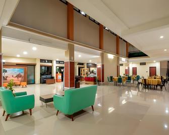 Assalaam Syariah Hotel - Surakarta City - Lobby