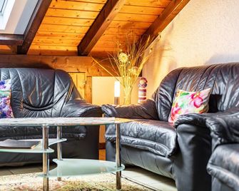 Ferienwohnung Hufenus - Breisach am Rhein - Wohnzimmer
