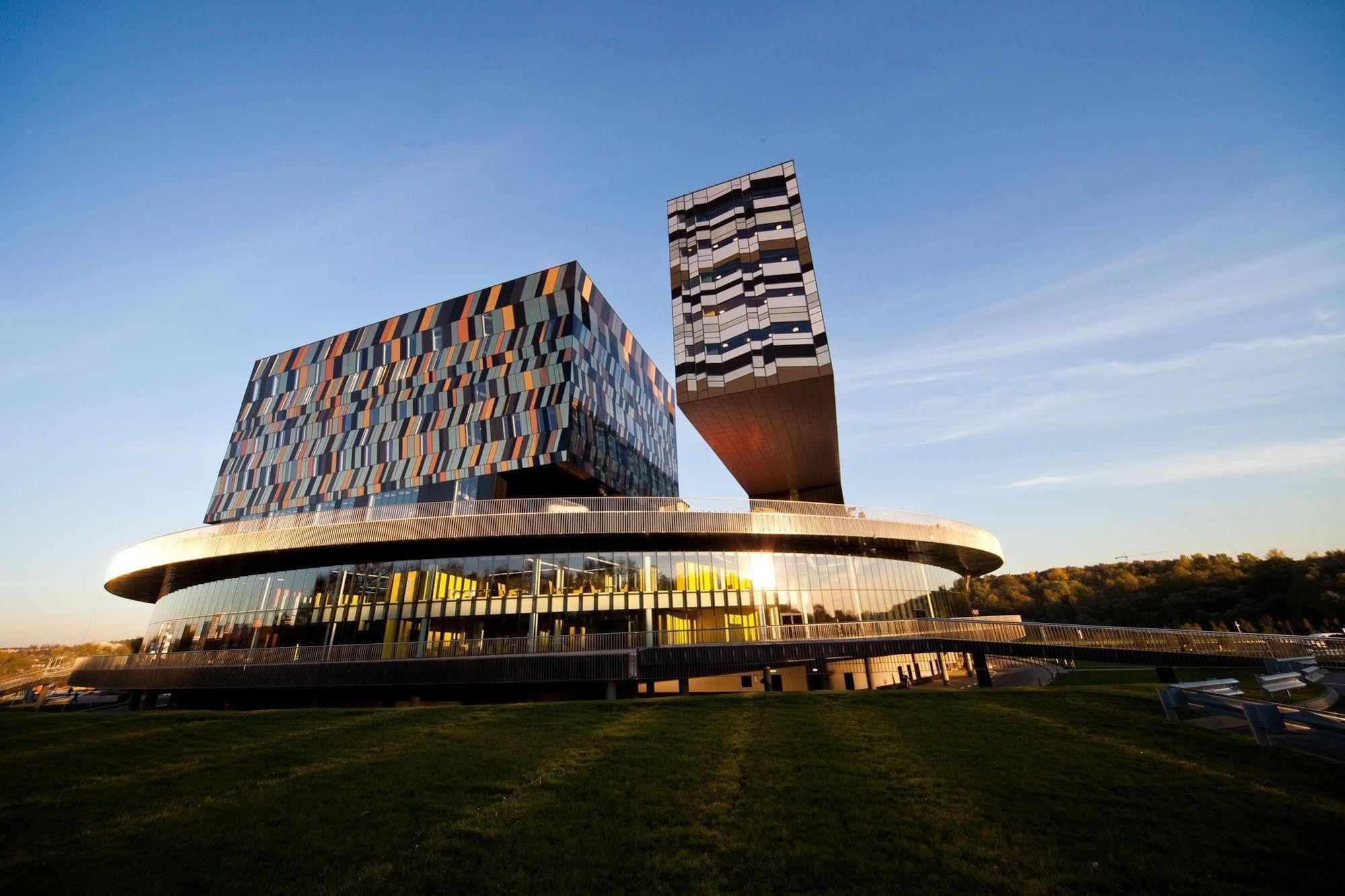 Pamir - Tyan-Shan Hotel - מוסקבה - בניין